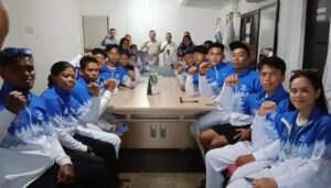 Kontingen Arum Jeram Kota Padang berkekuatan 32 atlet dan enam pelatih.